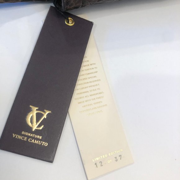 NEW Original Vince Camuto Signature Oversize Cluth - Picture 3 of 13